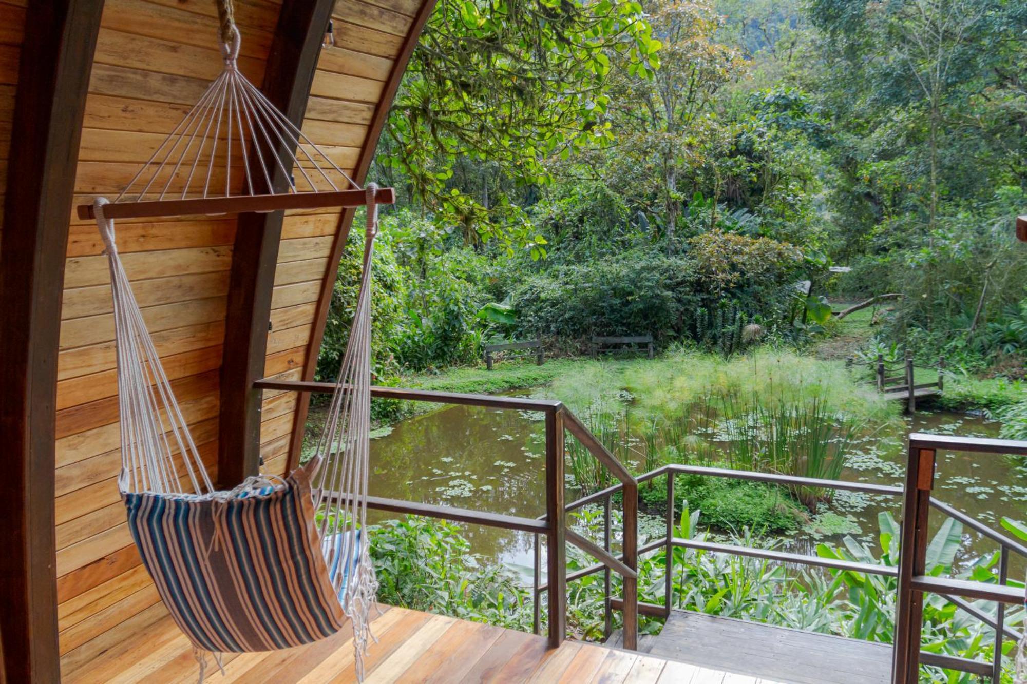 Sacha Urco Lodge Y Bosque Protector Mindo Exterior photo